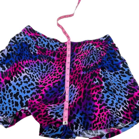 10/$25🦋 Decree Purple & Pink Animal Print Shorts - Size XL - Picture 9 of 11